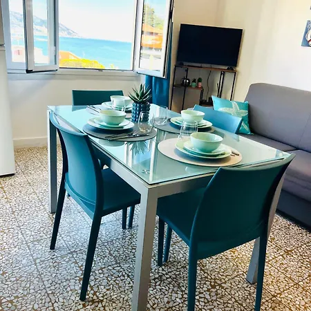 Londra - Bilocale Vista Mare *