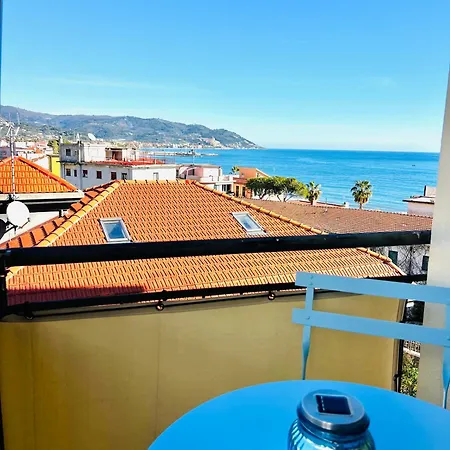 Londra - Bilocale Vista Mare * Diano Marina