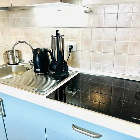 Londra - Bilocale Vista Mare Apartment