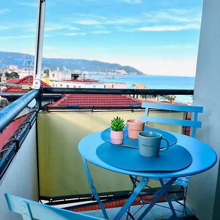 Londra - Bilocale Vista Mare *