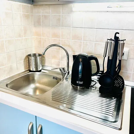 Londra - Bilocale Vista Mare Apartment