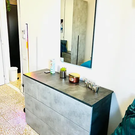 Londra - Bilocale Vista Mare *