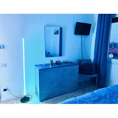 Londra - Bilocale Vista Mare *