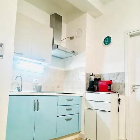 Londra - Bilocale Vista Mare Apartmán *